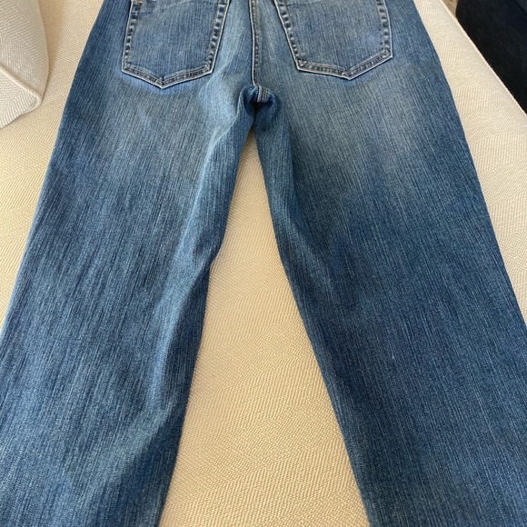 Talbots Denim’ Capri with side placket and buttons - Picture 5 of 7